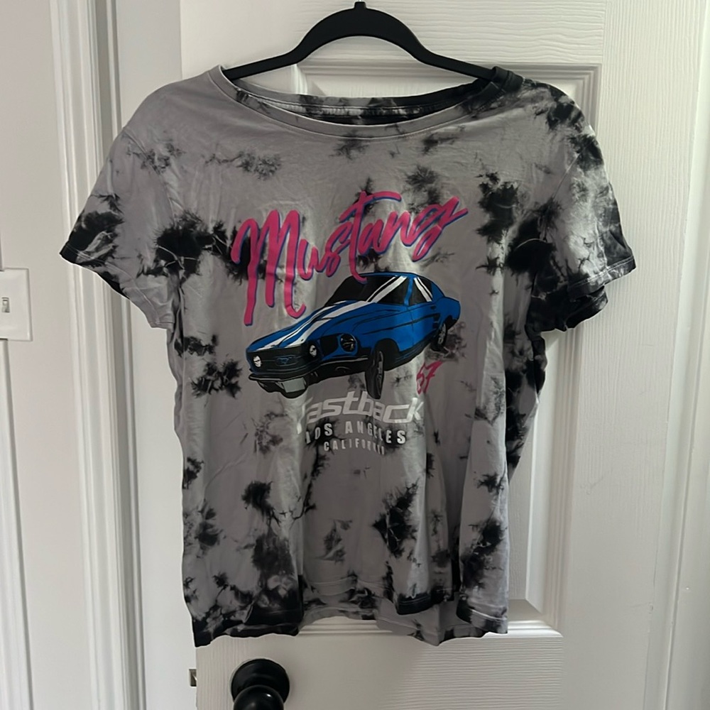 Graphic t shirt